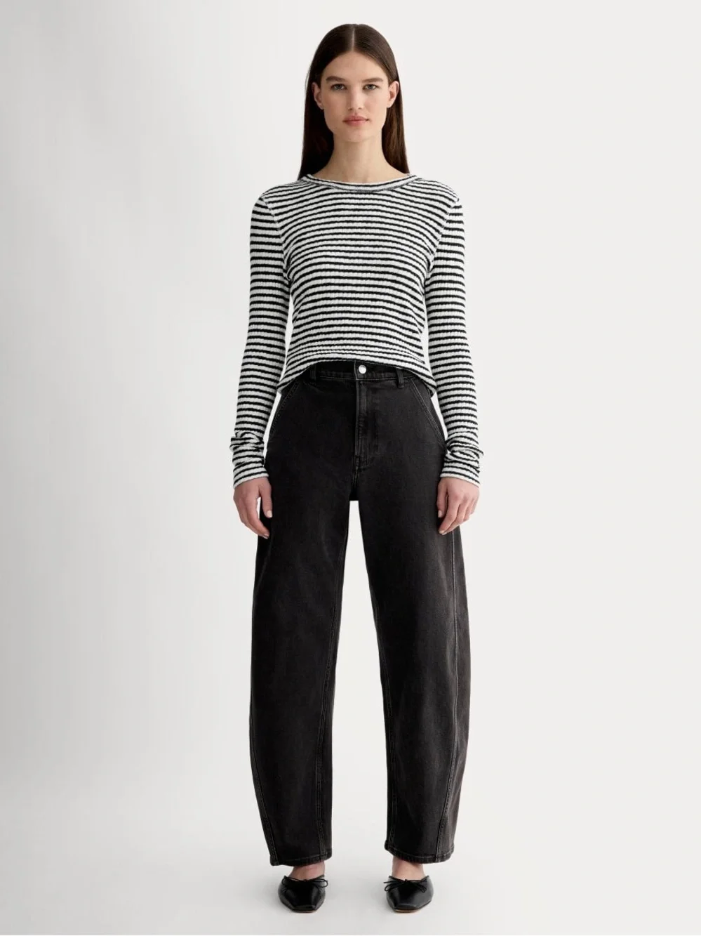 Everlane The Way-High Twist Curve Jean Washed Black Size 27NWOT